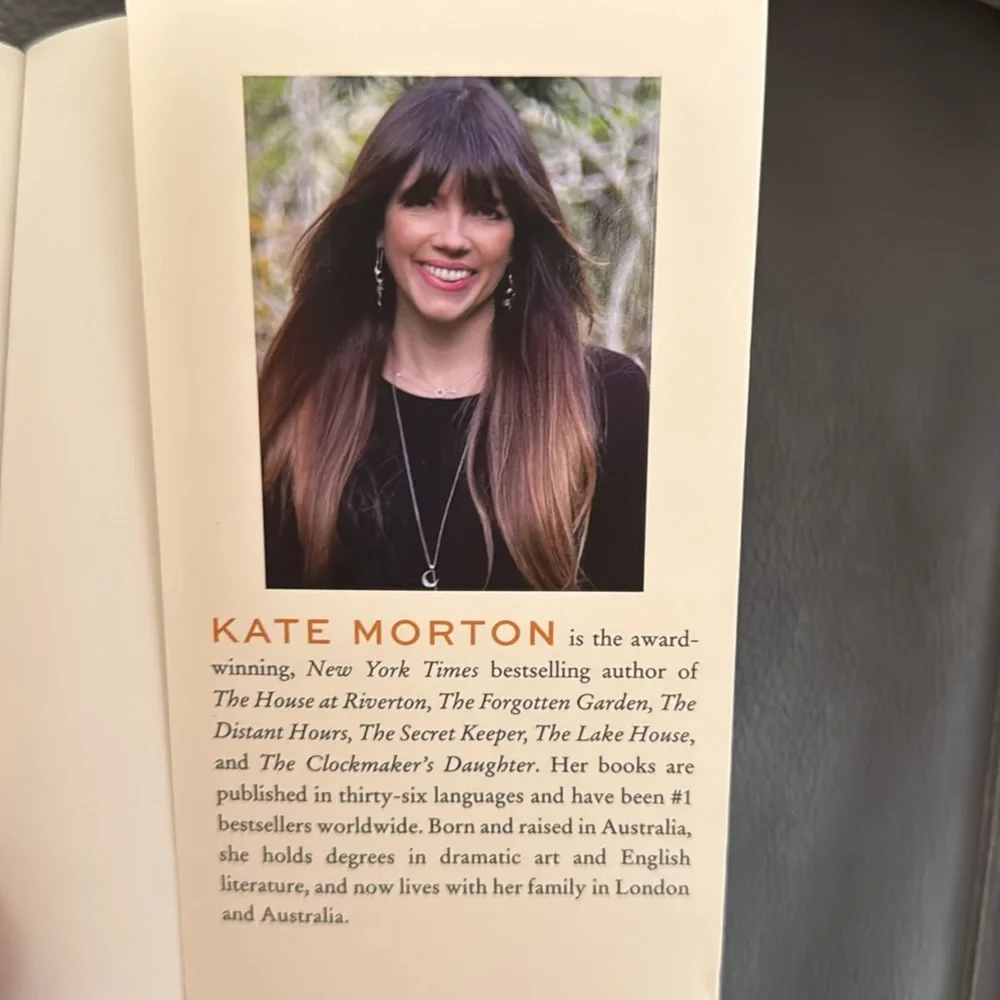 Kate Morton “Homecoming” NY Times Bestseller Paperback Novel